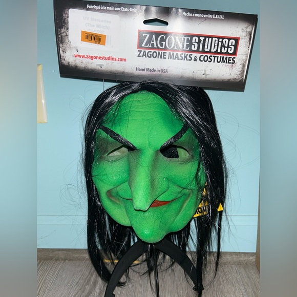 Zagone Green Witch Mask - Picture 3 of 7